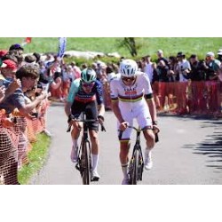 Tadej Pogačar gewinnt Lüttich-Bastogne-Lüttich